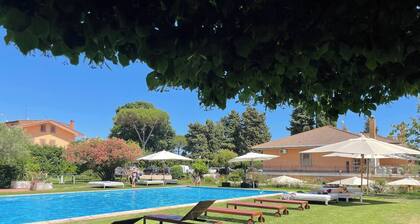 Villa Elena - Luxury Mansion in Rome
