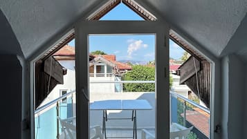 Loft, Balcony, City View | Interior