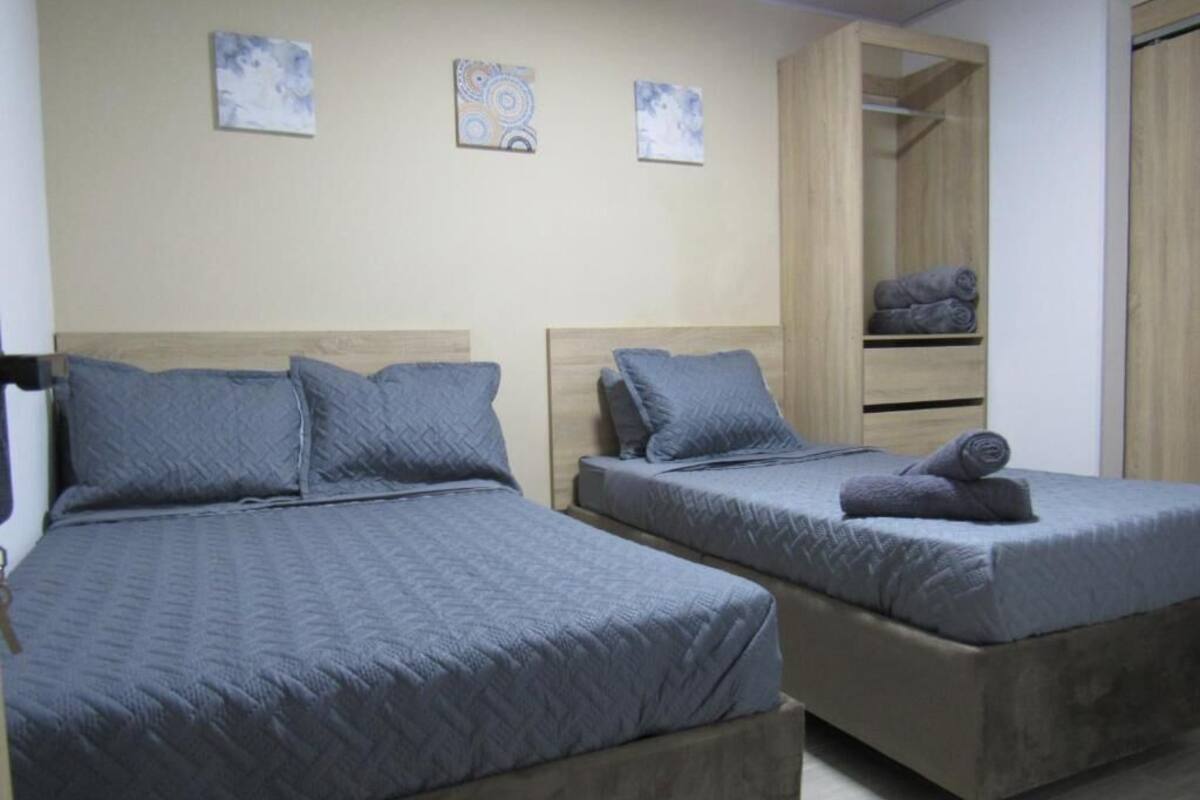 Family Room | Blackout curtains, iron/ironing board, free WiFi