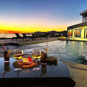 Pool - Vrbo Property (albitreccia)