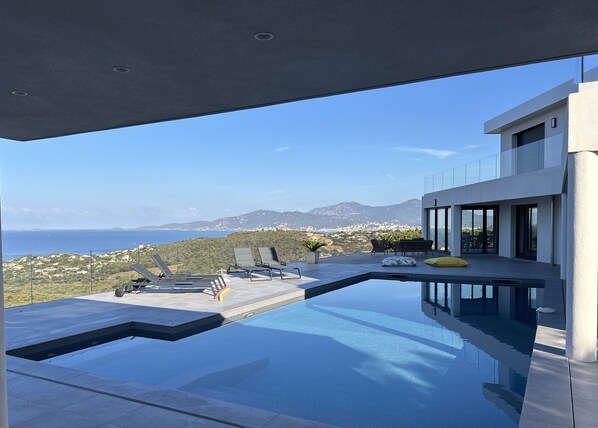 Pool - Vrbo Property (albitreccia)