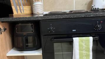 Apartment, 1 Bedroom, Balcony | Private kitchen