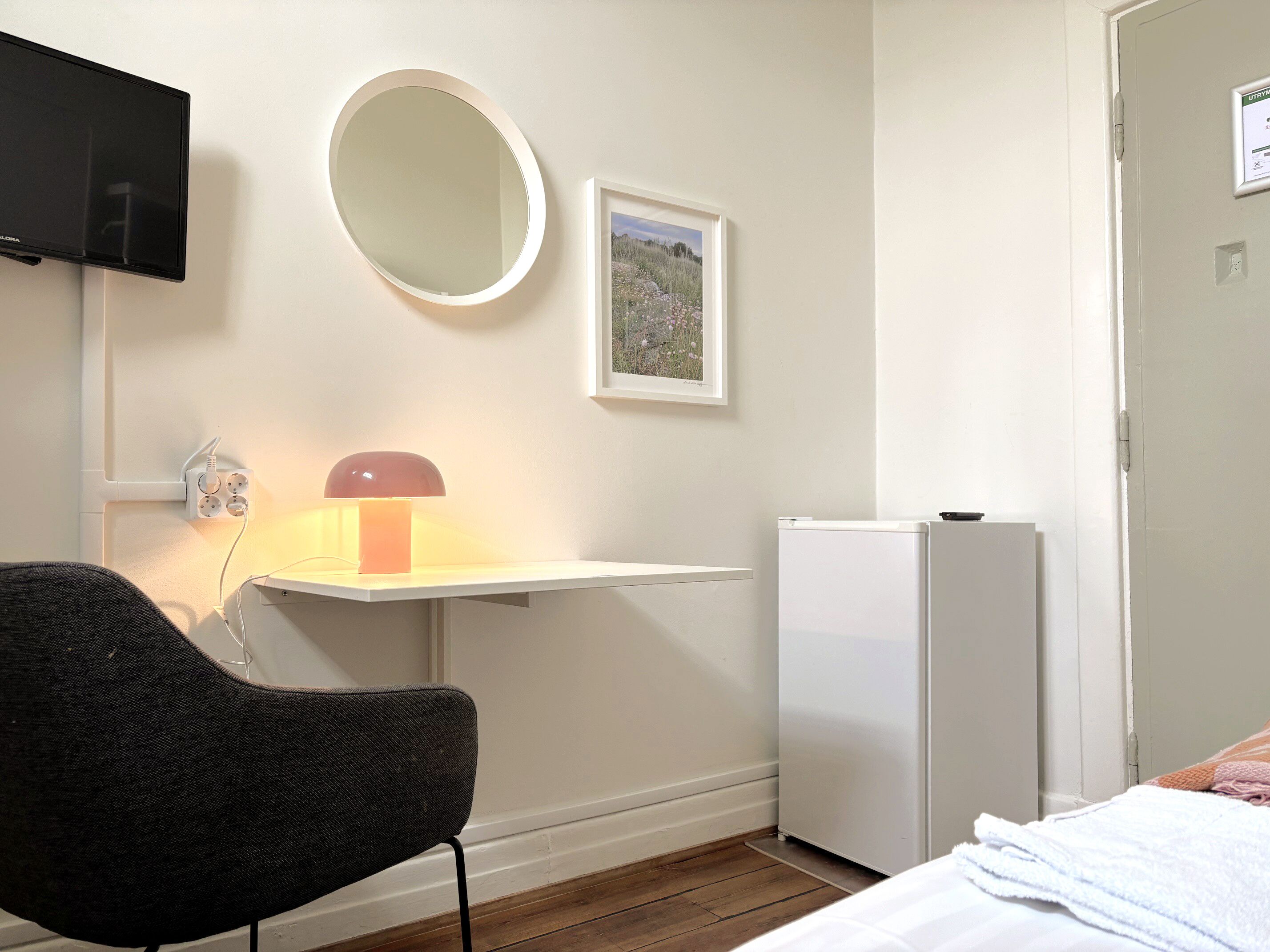 Værelse med 2 enkeltsenge | Skrivebord, gratis Wi-Fi