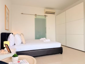 3 dormitorios, tabla de planchar con plancha, wifi gratis y ropa de cama