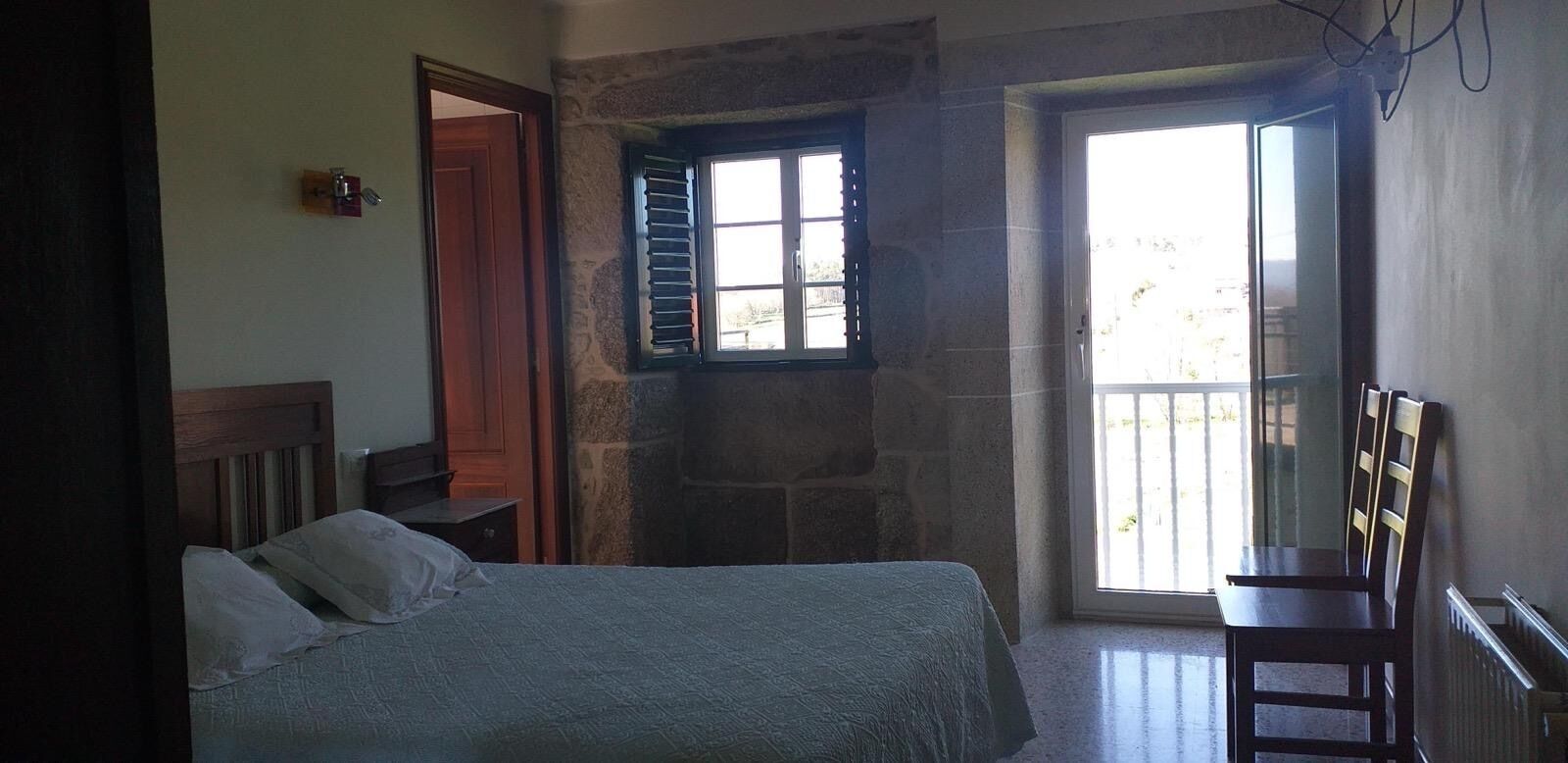 5 bedrooms, WiFi, bed sheets
