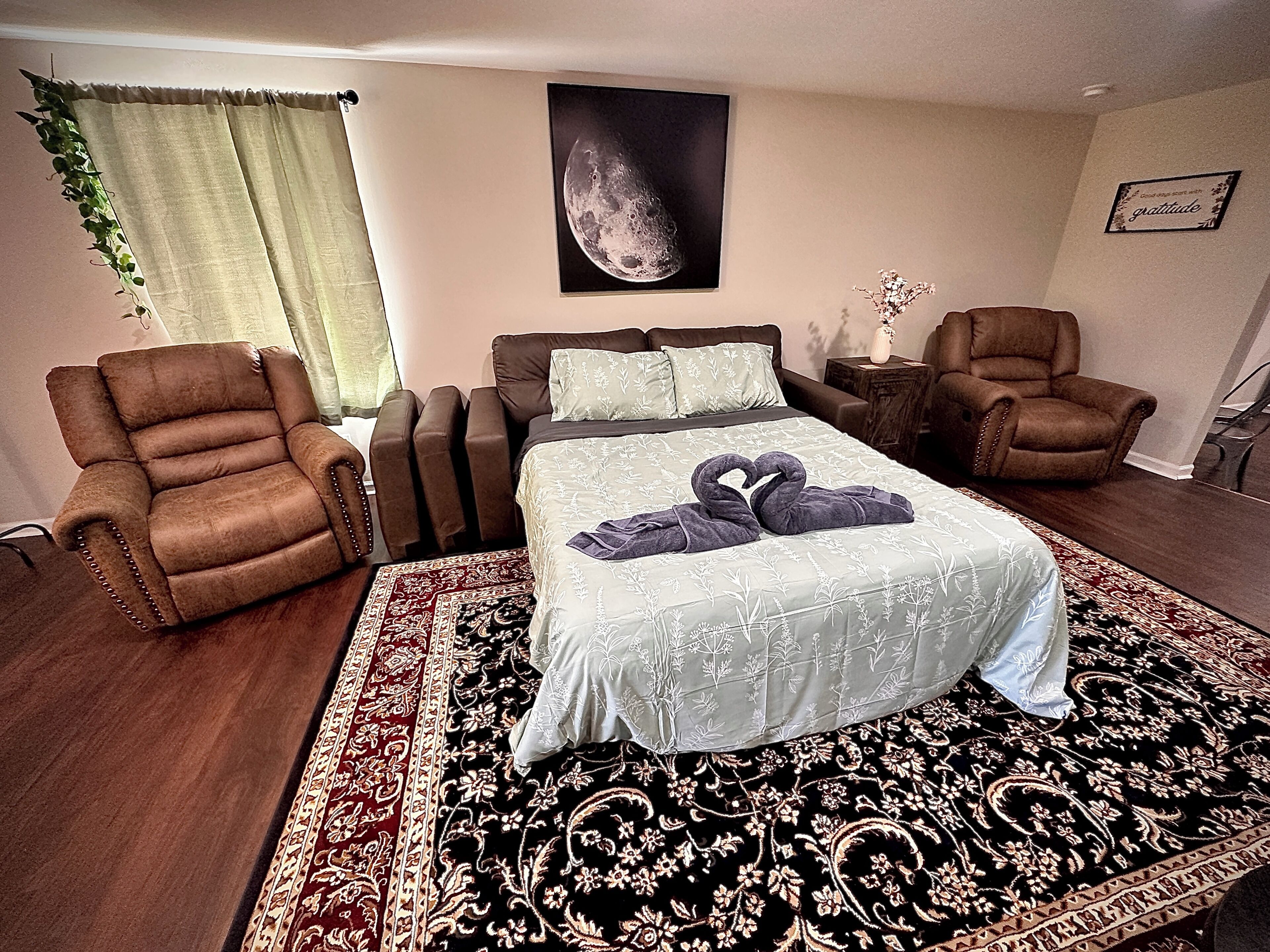 2 habitaciones, tabla de planchar con plancha y wifi gratis 