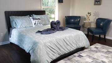 Iron/ironing board, free WiFi, bed sheets
