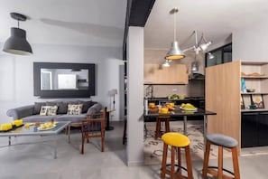 Loft, 2 habitaciones | Comedor