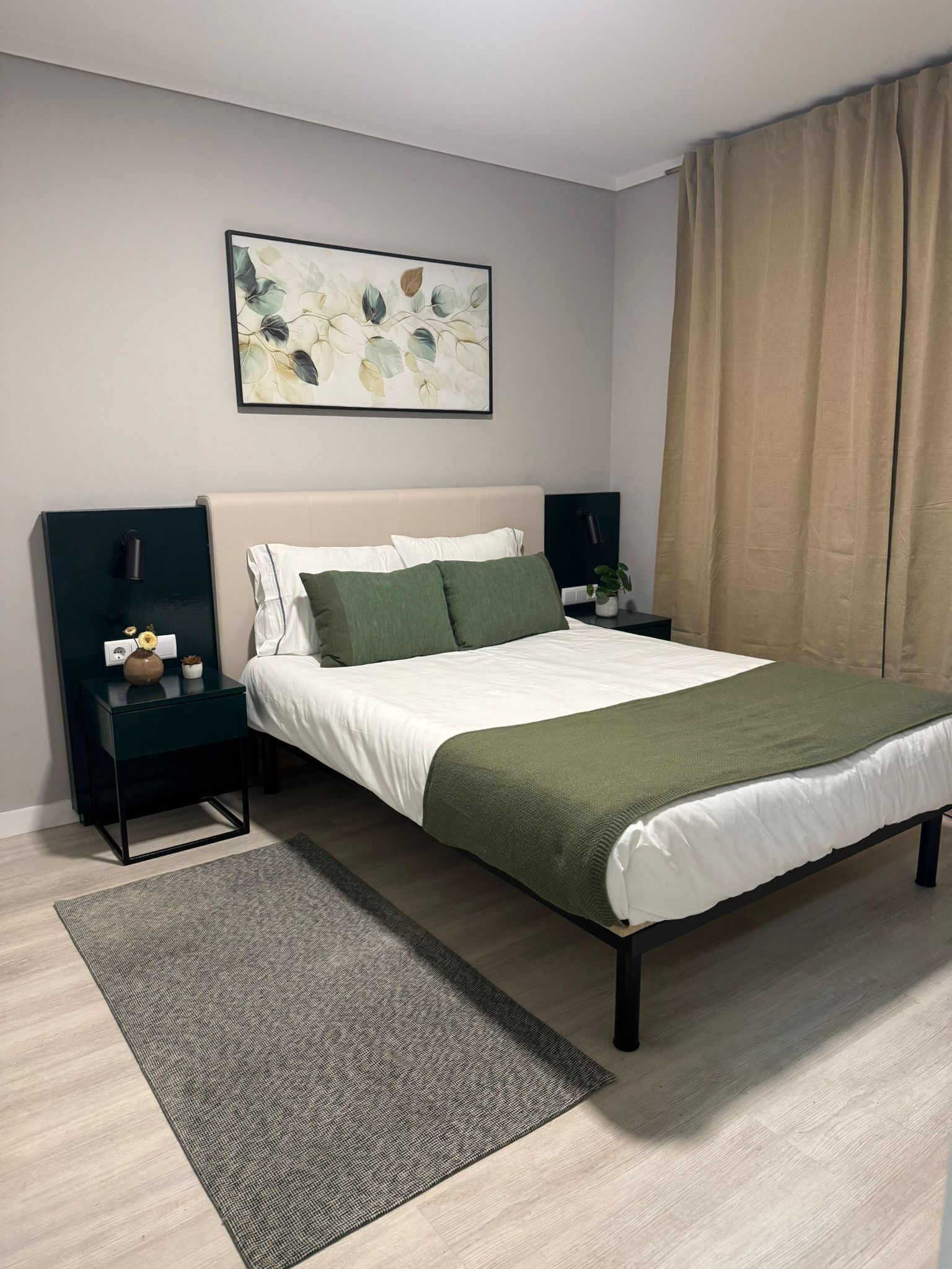 Iron/ironing board, travel cot, free WiFi, bed sheets