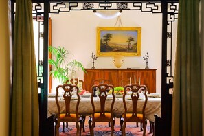 Dining - Borgo San Lorenzo Castle (Corniolo)