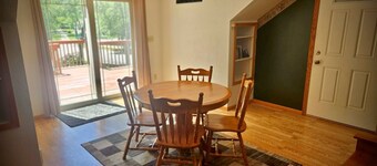 Lovely 2-bedroom house with AC in beautiful St. Cloud