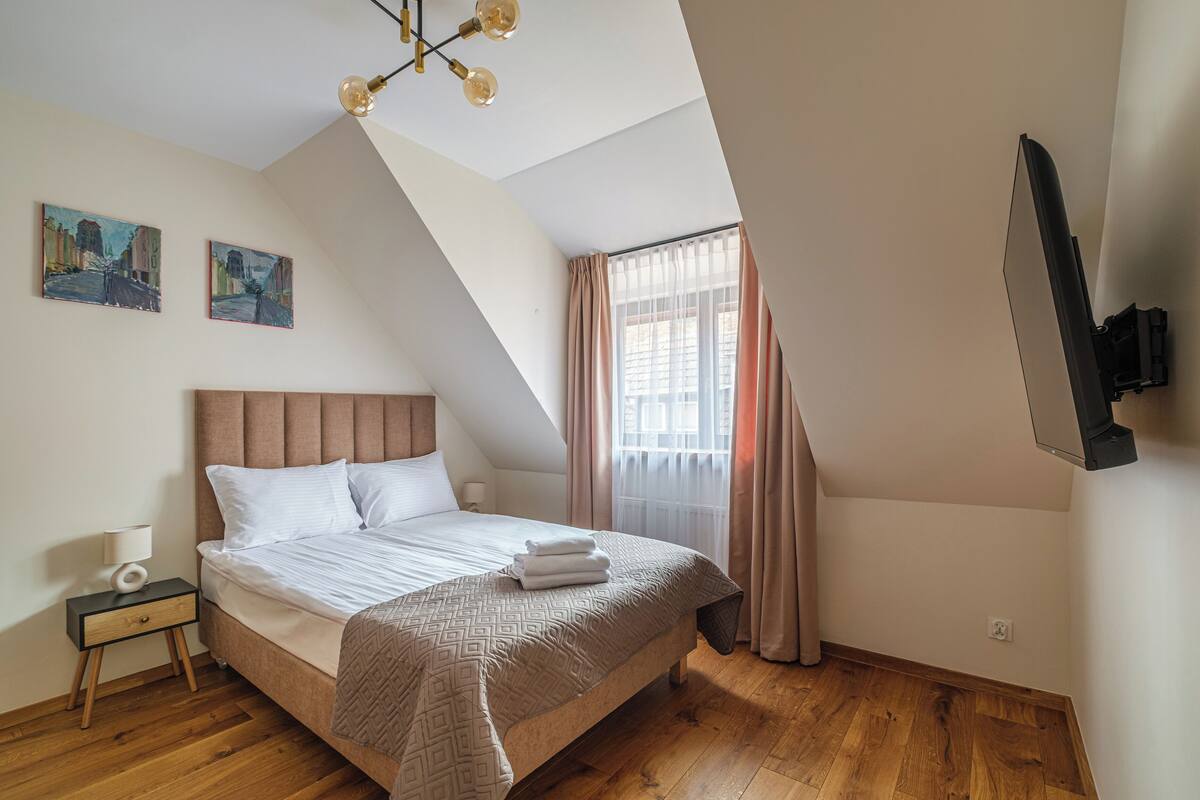 Quarto clássico | Roupas de cama antialérgicas, cortinas blackout, quartos à prova de som