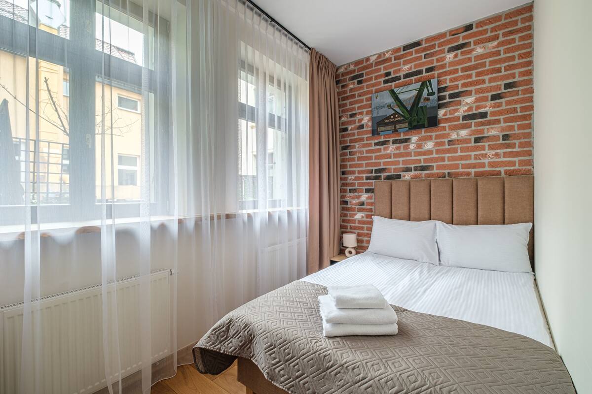 Quarto casal econômico | Roupas de cama antialérgicas, cortinas blackout, quartos à prova de som