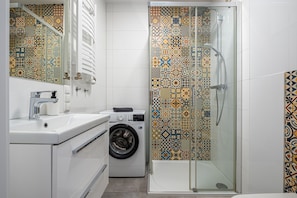 Hair dryer, towels, soap, shampoo - Grodzka 7 Old Town by INITIUM (Gdansk)