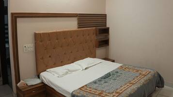 Deluxe Double Room | Free WiFi