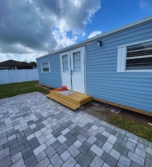 Exterior - King 1414 - Cozy and Modern Studio for Rent in Lakeland (Lakeland)