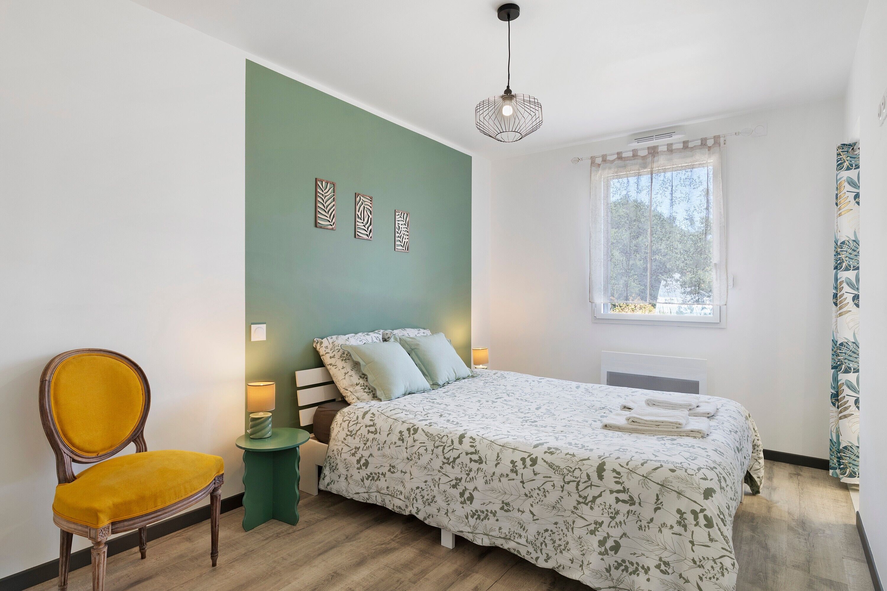 1 chambre, fer et planche à repasser, Wi-Fi, draps fournis