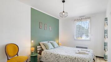 1 chambre, fer et planche à repasser, Wi-Fi, draps fournis