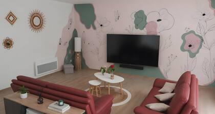 Holiday Home “L'Or du Temps” with Private Terrace, Garden and Wi-Fi