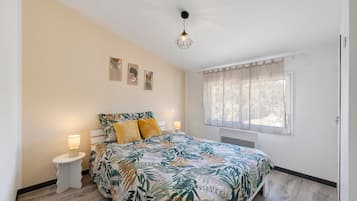 5 bedrooms, iron/ironing board, WiFi