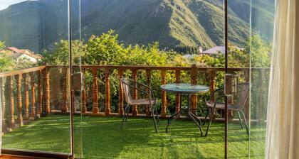 Casa del Pisonay (family-friendly—up to 14 people, your nature retreat, Arin)