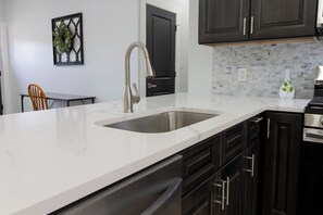 Private kitchen - Entire Home In Miller close to BP/80/94 (Gary)