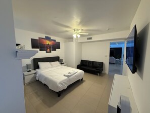 4 bedrooms, iron/ironing board, WiFi, bed sheets - Beautiful Oasis Private Pool 20 mins to the World Cup (Plantation)