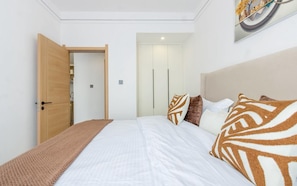 Classic Apartment, Balcony, City View | Bathroom | Shower, free toiletries, slippers, towels - Riara one View Palace Apartment (Nairobi)