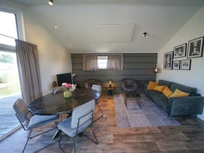 Dining - Holiday Home in Nunspeet With Terrace (Nunspeet)