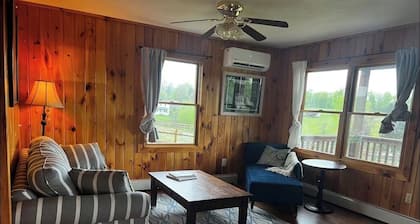 Cozy cabin on a homestead surrounded by animals - enjoy a fire pit & fresh eggs
