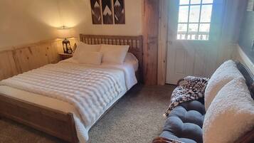 7 bedrooms, in-room safe, travel cot, free WiFi
