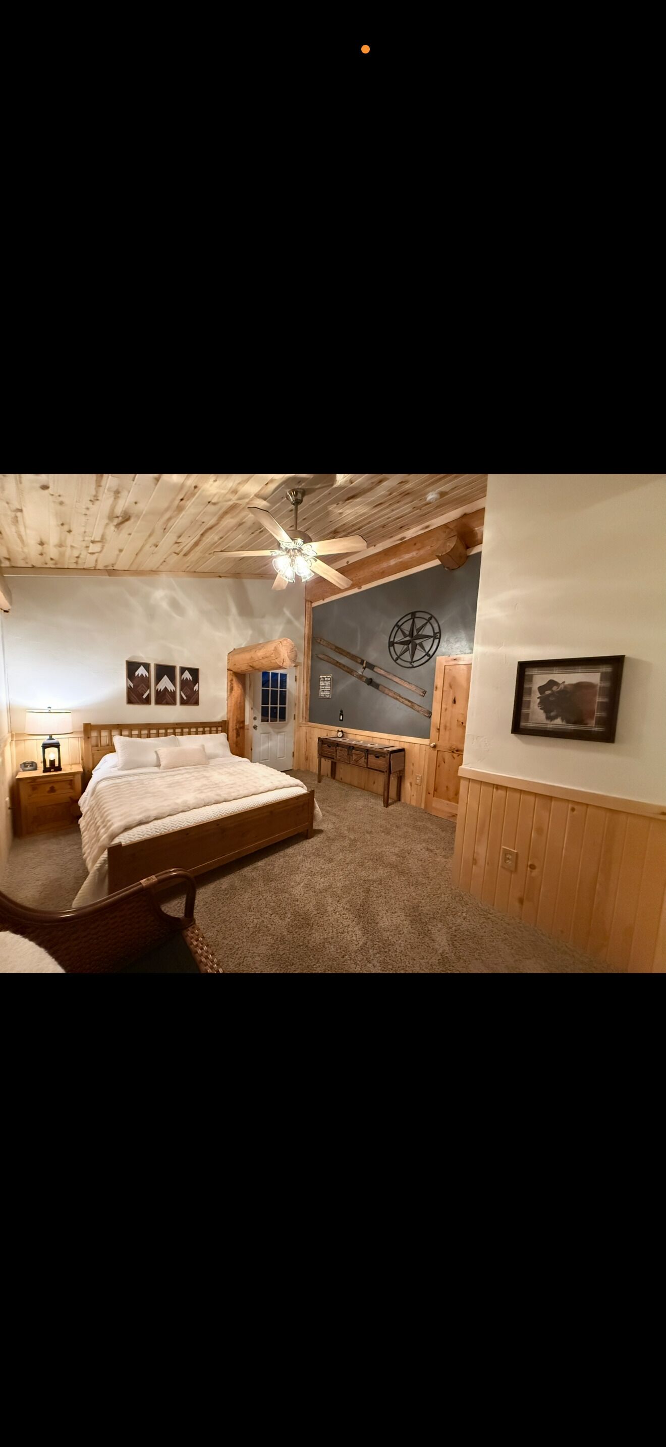 7 bedrooms, in-room safe, travel crib, free WiFi