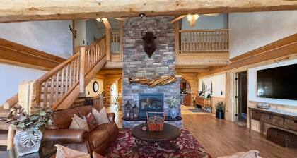 Red Rock Lodge — Escape, Relax, and Make Lasting Memories!