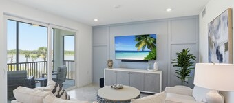 Golf & Lake View Condo, Resort Pool, Babcock Ranch