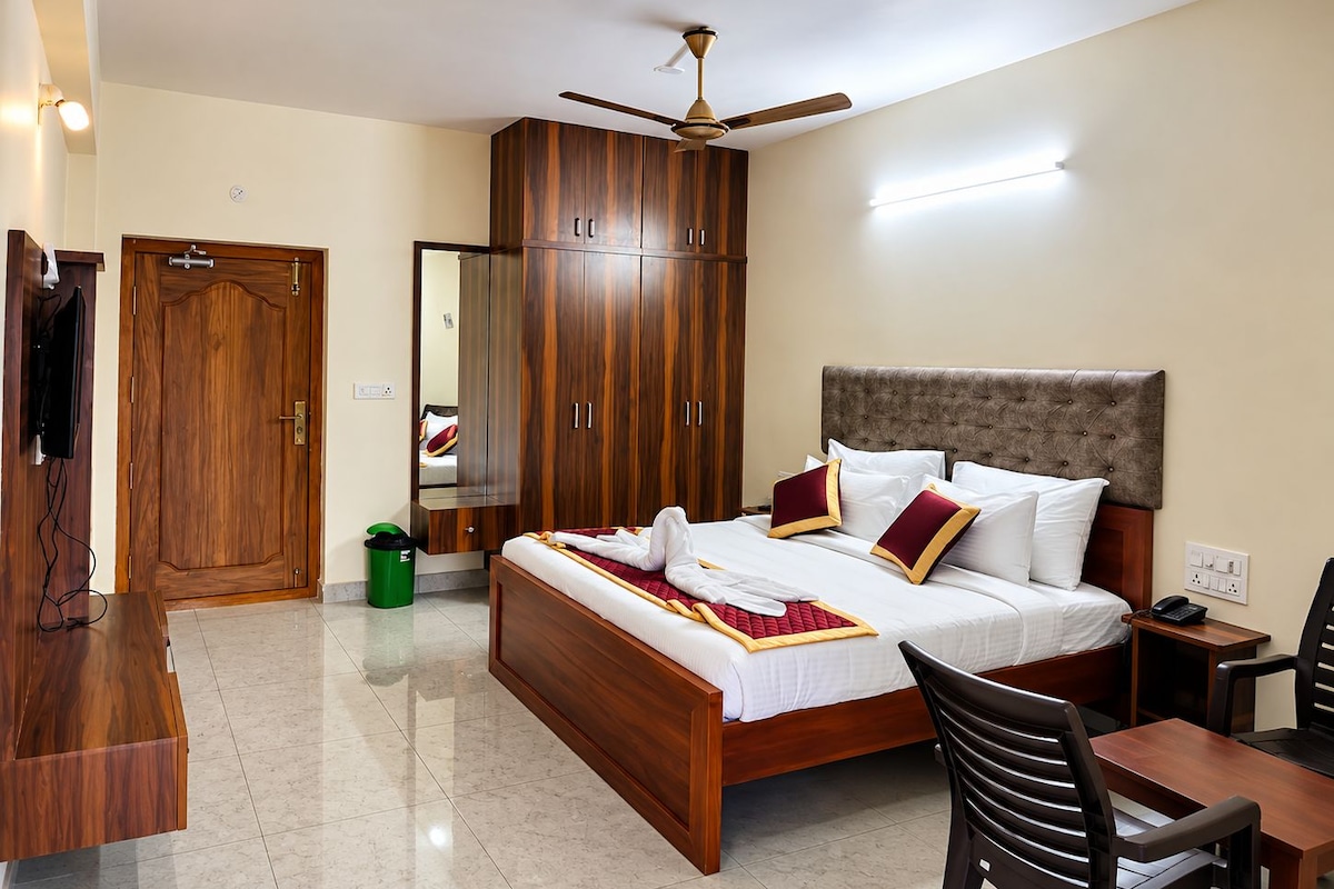 Executive Single Room, Balcony, Mountain View