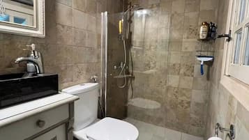 Shower, towels