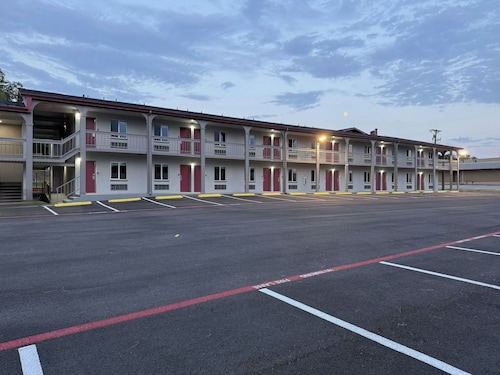Red Roof Inn Sherman