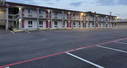 Red Roof Inn Sherman