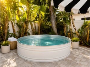 Utomhuspool