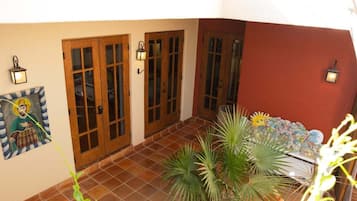 Casa, varias camas, acceso a la alberca, vista a la montaña (AV78) | Interior