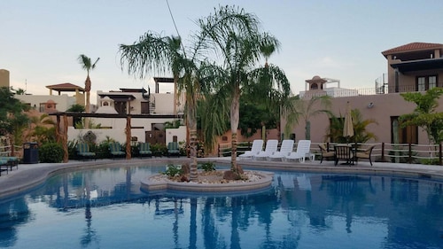 Welcome to Casa Verde, a Brand-new, Beautifully Remodeled One-bedroom Home