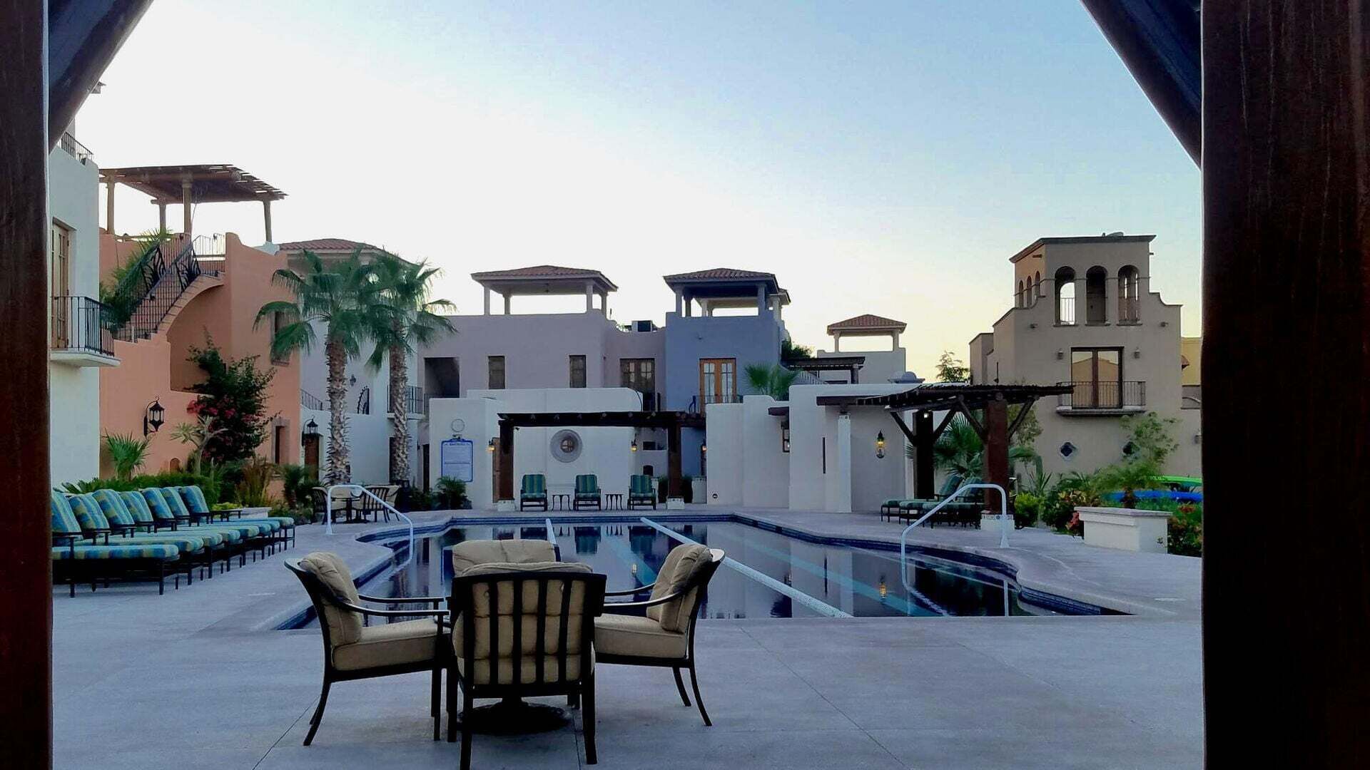 حمام سباحة