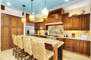 Nhà, nhiều giường, có thể sử dụng hồ bơi, quang cảnh biển (Casa Hermosa) | Bếp riêng