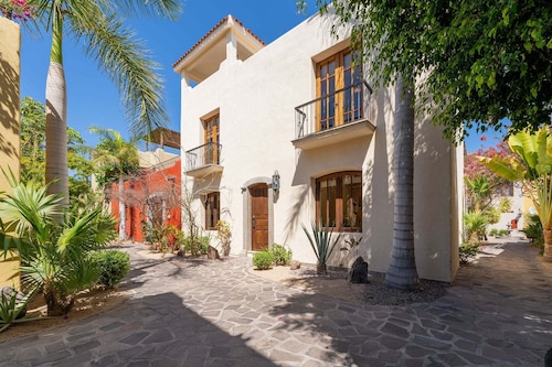 Amazing Home a few Steps to the Beach