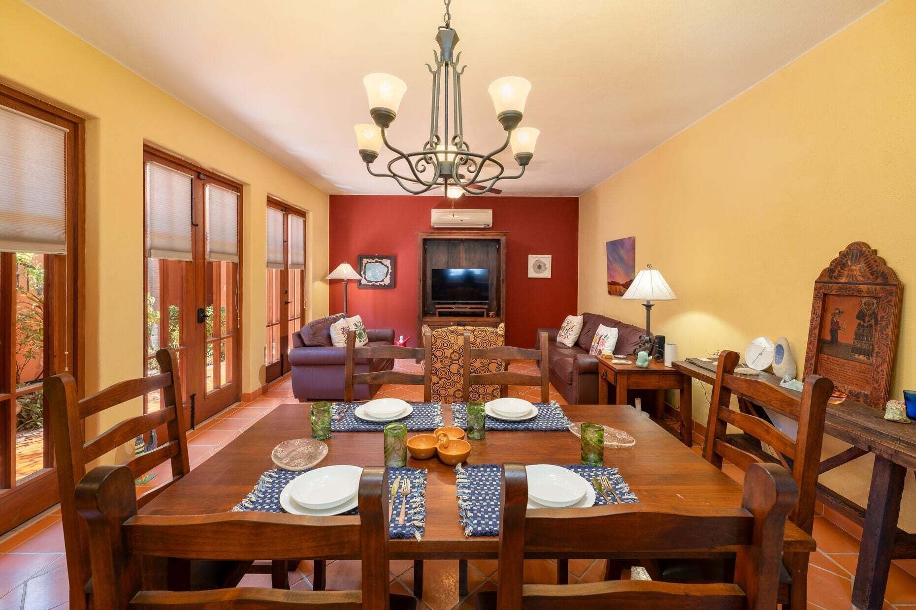 House, Multiple Beds, Pool Access, Mountain View (Casa Bugambilia) | Dining