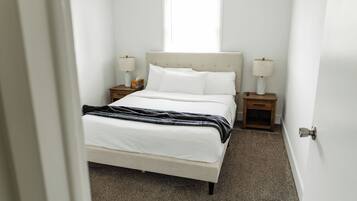 3 bedrooms, iron/ironing board, travel crib, free WiFi