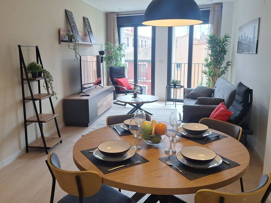 Apt. 2dormitorios y 1 baño adaptado (PMR) | Restaurantes