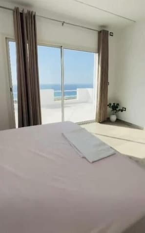 3 bedrooms, bed sheets - ZAYNA HOUSE (Metline)