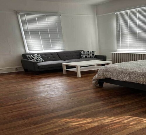 Success Unit 2: Modern Comfort in the Heart of Lakeland