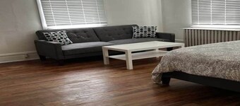 Success Unit 2: Modern Comfort in the Heart of Lakeland